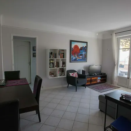 Palais View Apartment *